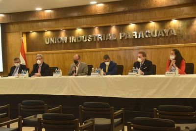 UIP asegura que 60.000 personas quedaron sin empleo durante la cuarentena - Nacionales - ABC Color
