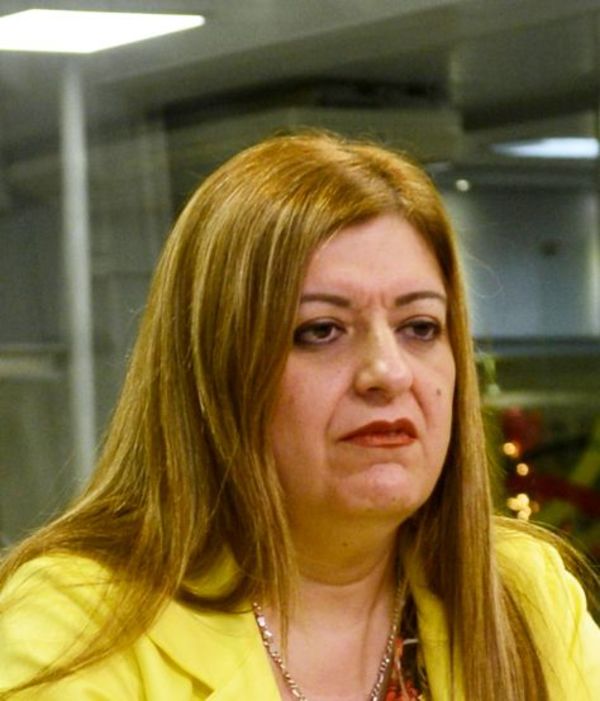 Colorados confirman “blindaje” a Sandra Quiñónez, quien se salva de un posible juicio político - Nacionales - ABC Color