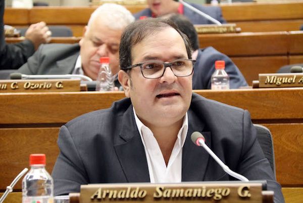 Diputados de Añetete rechazan juicio político a Sandra Quiñónez