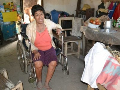 Abuela: "Me quitaron mi tarjeta y cobran mi pensión"