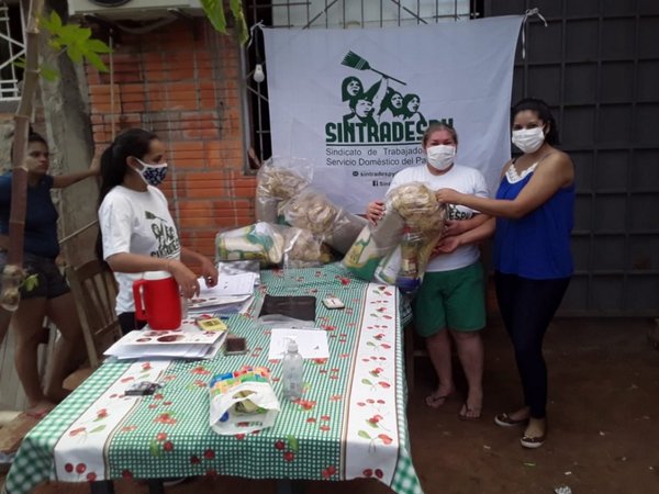 Covid-19: Trabajadoras domésticas entregan kits de alimentos