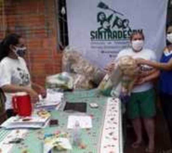 Entregan 150 kits a empleadas domésticas  - Paraguay.com