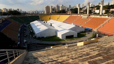El Pacaembú celebra sus 80 años convertido en hospital de campaña  - Fútbol - ABC Color
