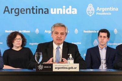 Argentina prohíbe vuelos comerciales hasta septiembre - Mundo - ABC Color