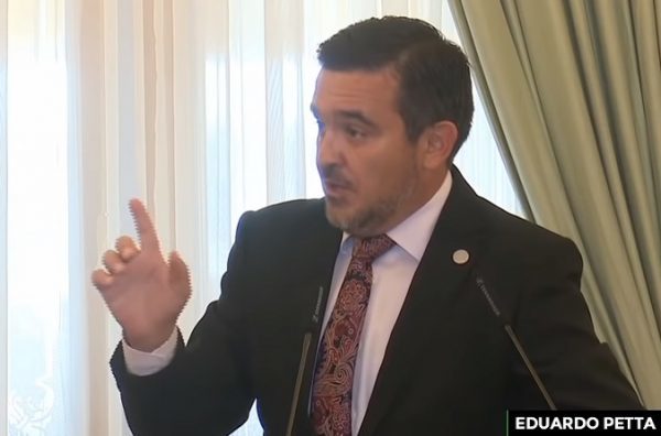 Sin tarea, no hay alimentos: "Es lógico y legal", afirma Petta