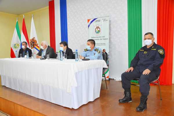 “GOBERNACIÓN Y MUNICIPALIDADES SON LAS QUE CONOCEN LA NECESIDAD DE LA GENTE”, DICE ACEVEDO