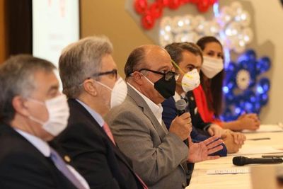 Industriales no están contentos con las medidas económicas