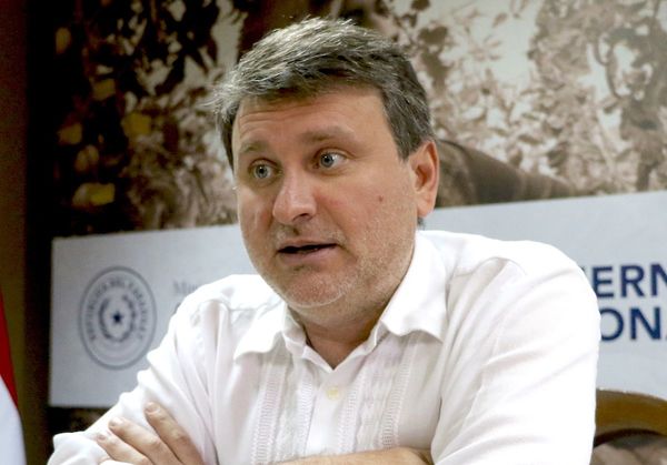 Denis Lichi reemplaza a Samudio