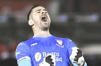 A Silva le gusta el fútbol curepa, pero... | Crónica