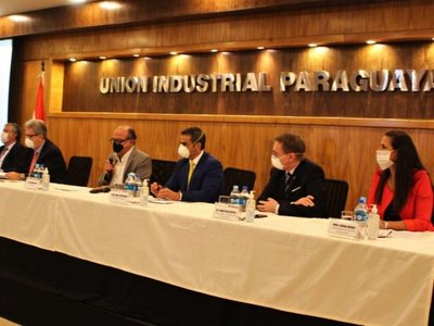 UIP critica medidas económicas y advierte quiebra de 6.000 empresas
