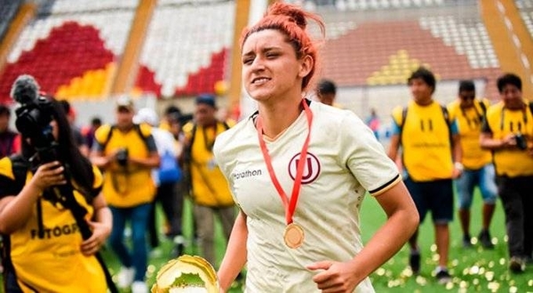HOY / Universitario deja sin sueldo a su equipo femenino, campeón de la liga peruana