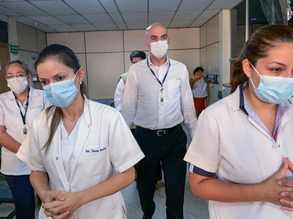 Médicos no se animan a denunciar precariedades por temor a perder sus cargos, asegura dirigente sindical