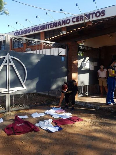 Colegio privado “insta” a padres a desmatricular a sus hijos si no podrán pagar las cuotas - Nacionales - ABC Color