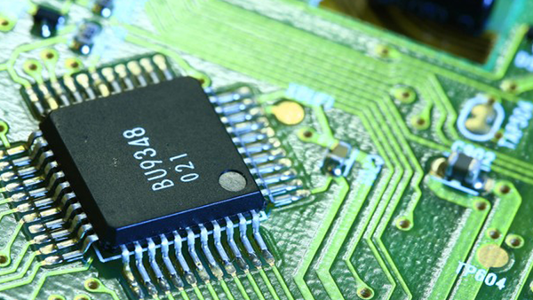 Detienen a dos sospechosos de clonar chips de diputados y periodistas