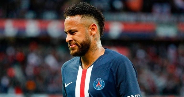HOY / El Gobierno francés da por terminada la temporada de fútbol