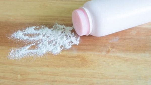 J&J no logra deshacerse de 16.000 demandas por cáncer de ovario