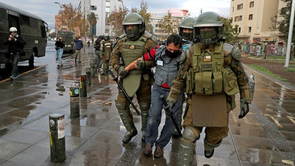 Más de 60 detenidos en una nueva protesta en Chile contra el gobierno de Piñera - ADN Paraguayo