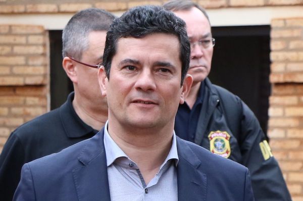 Juez ordena investigar acusaciones de ex ministro Moro contra Bolsonaro
