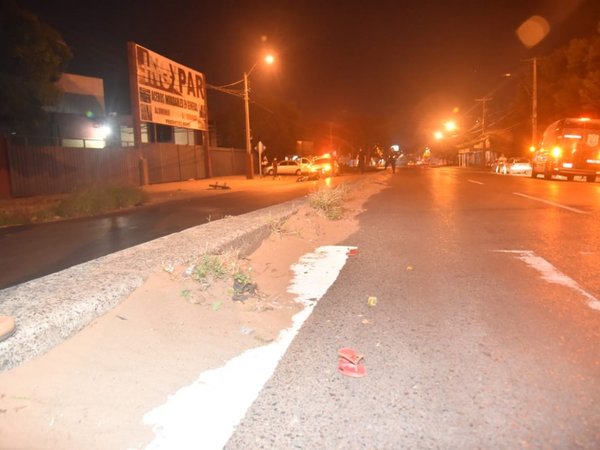 Arrolló a una mujer y huyó