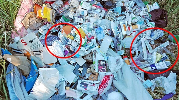 Basura PATOLÓGICA en pleno centro de FRANCO