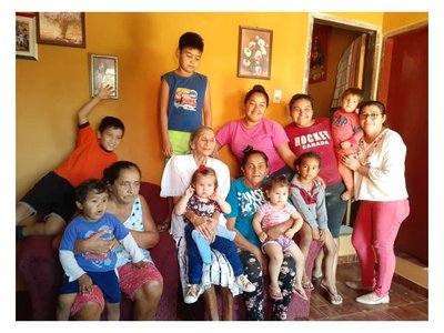 Ña Michi, la reina del Mercado de Paraguarí cumple 100 años