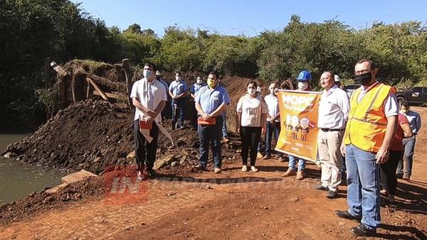 INICIAN CONSTRUCCIÓN DE UN IMPORTANTE PUENTE ENTRE FRAM Y LA PAZ