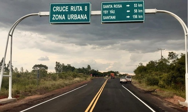 Presidente destaca habilitación de nuevo tramo asfáltico en Tacuatí