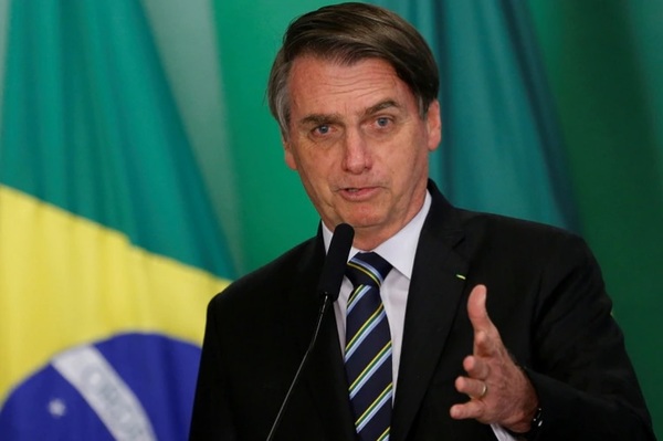 Bolsonaro nombra ministro de justicia y jefe policial