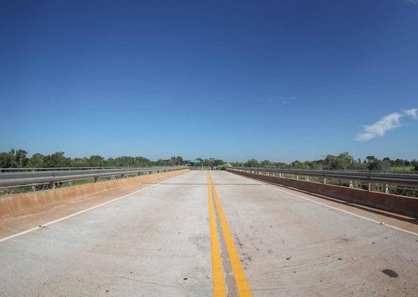 Puente mixto de 120 m. sobre el Ypané fue inaugurado hoy | Radio Regional 660 AM