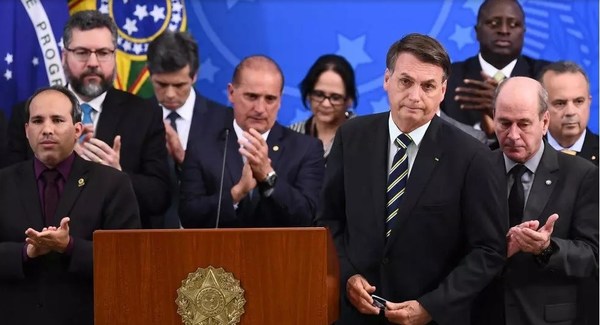 Bolsonaro nombra a ministro de Justicia y director de la Policía Federal