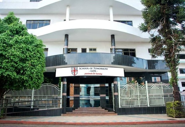 Piden abonar 50 % de las cuotas de un colegio privado - Noticde.com