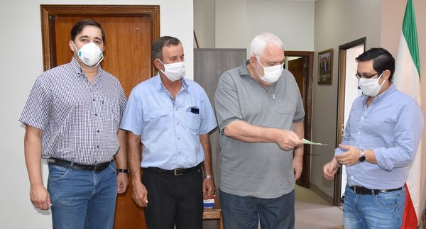 AGRADECEN DONACIÓN DE IGLESIA Y HERMANDAD UCRANIANA