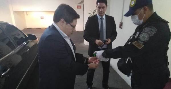 Paraguay mantiene flexibilización en impuestos