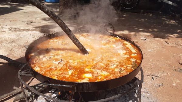 Olla popular en Areguá: “Hoy pudimos preparar 50 platos y son más de 100 personas"
