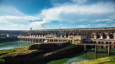 Itaipú deposita más de G. 3 mil millones provenientes del aporte voluntario de funcionarios para el combate al coronavirus - .::RADIO NACIONAL::.
