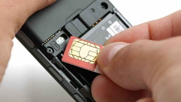 HOY / Clonación de chips: telefónicas deben asumir responsabilidad del delito, aseguran