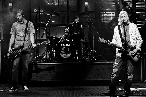 Nirvana alcanza las mil millones de visitas con "Smells Like Teen Spirit" - RQP Paraguay