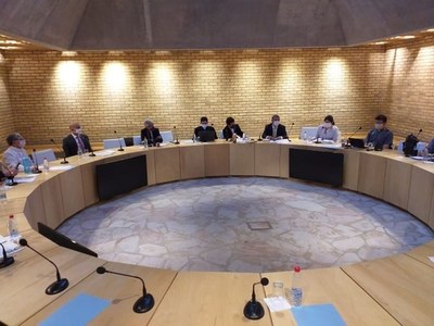 CEP insiste en habilitar misas, pese a ser espacios de alto riesgo para trasmisión del virus - ADN Paraguayo