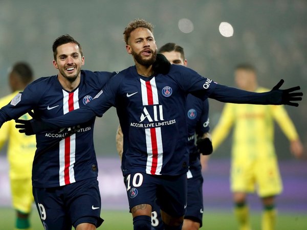 El fútbol francés busca soluciones tras el cierre de la temporada