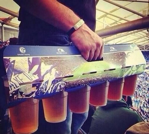 Schalke devuelve 8.000 litros de cerveza por el parón de los partidos