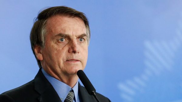 “Soy Mesías, pero no hago milagros”, dice Bolsonaro