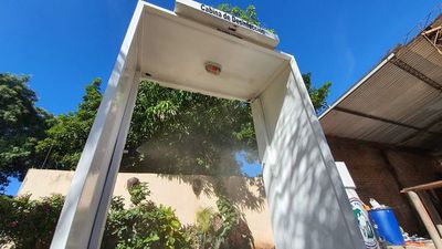 Cabinas de desinfección podrían generar dispersión del virus y Salud insta a retirarlas