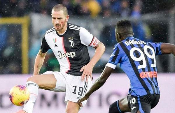 Conflicto entre gobierno y Federación Italiana por el regreso del fútbol