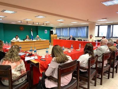 Universidades advierten sobre consecuencias de exonerar cuotas