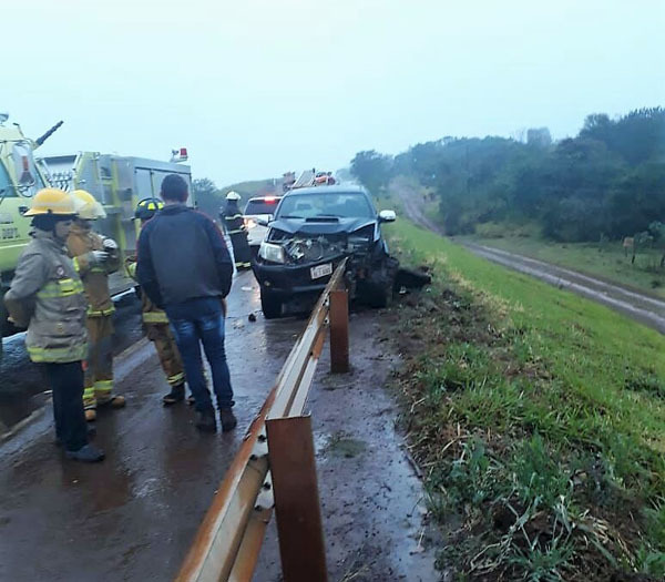 Brasileño muere al chocar contra baranda de protección de la Ruta VI