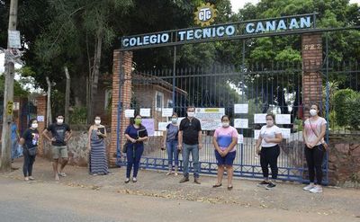 Padres insisten en bajar las cuotas en un 50% - Locales - ABC Color