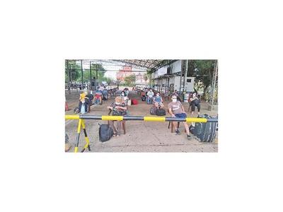 Llegan de Argentina 42  connacionales