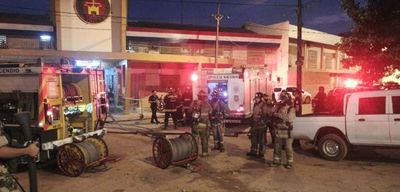 Controlan principio de incendio en penal