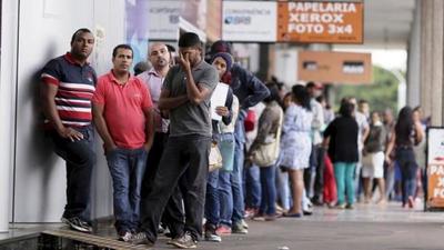 EEUU suma casi 30 millones de desempleados en mes y medio » Ñanduti