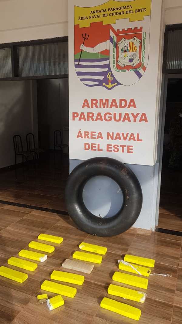 Marinos incautan marihuana a orillas del río Paraná